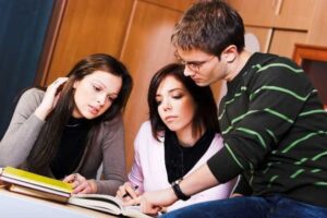 Cần trau dồi và củng cố kiến thức tiếng Anh